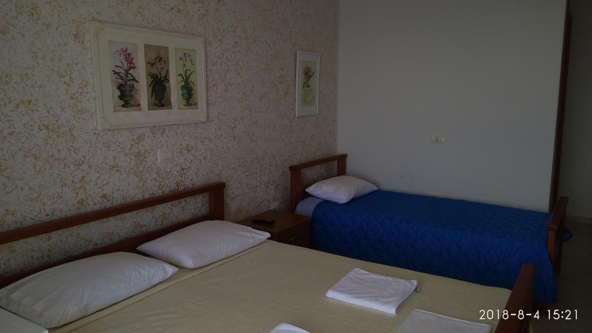 דרמי El Doro Rooms מראה חיצוני תמונה